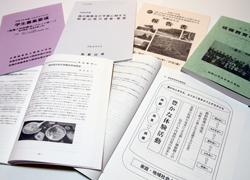 モノクロ・カラー冊子